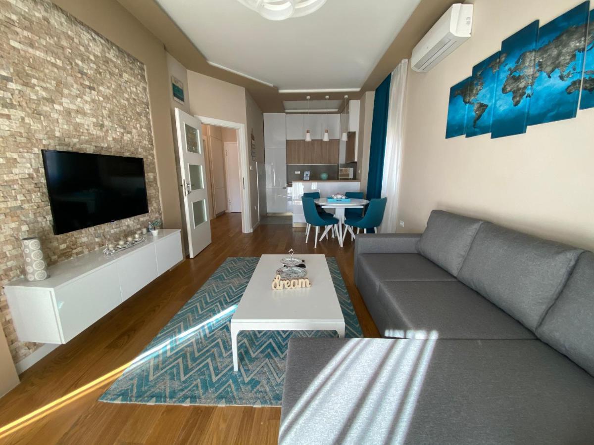 Apartment Sofia, City Centar ポドゴリツァ エクステリア 写真