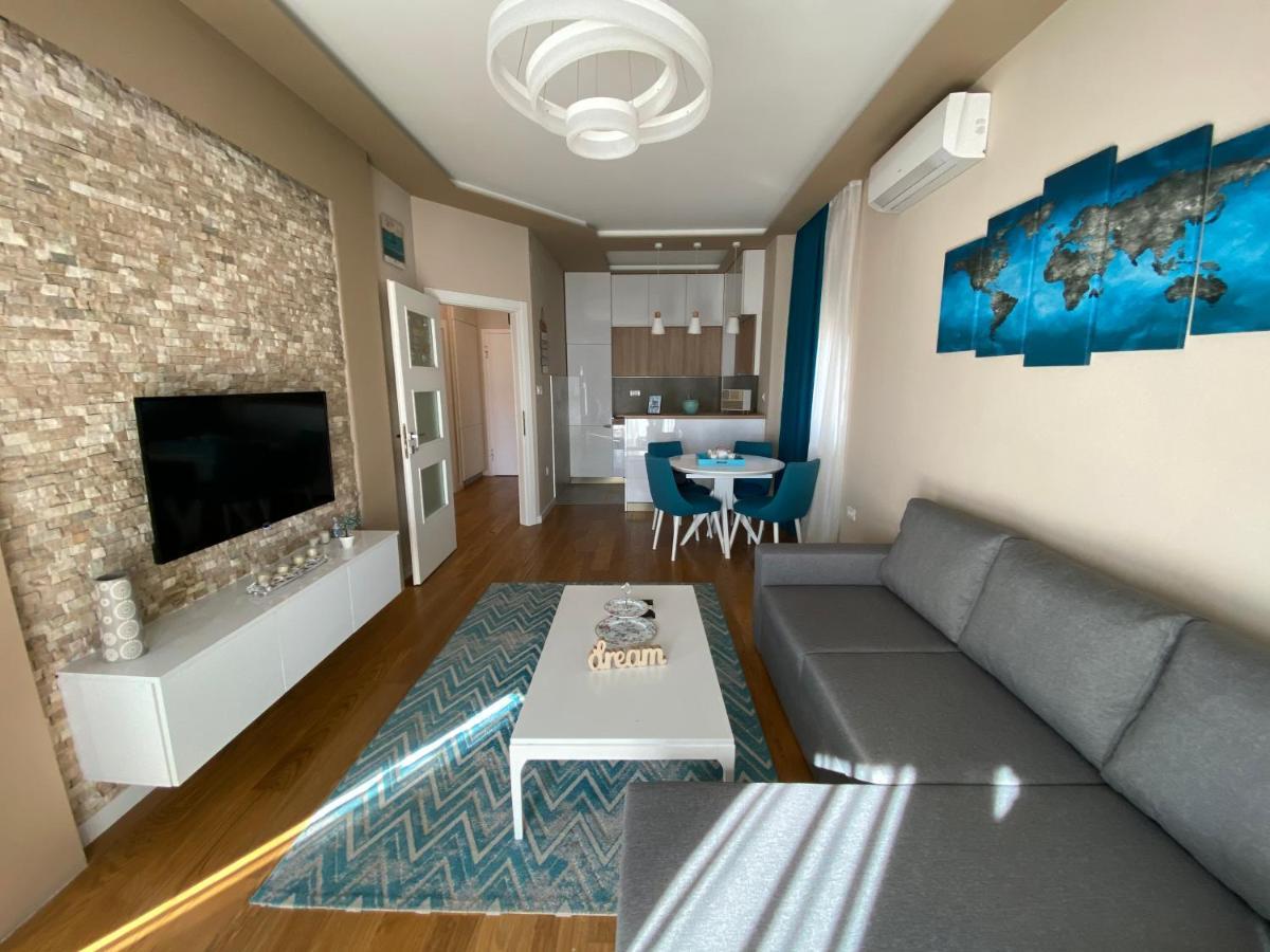 Apartment Sofia, City Centar ポドゴリツァ エクステリア 写真