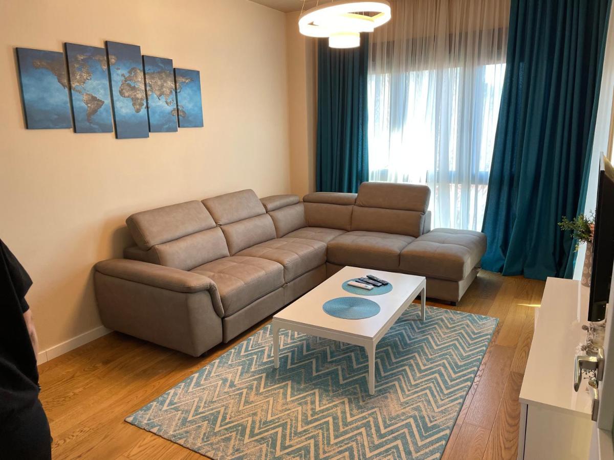 Apartment Sofia, City Centar ポドゴリツァ エクステリア 写真